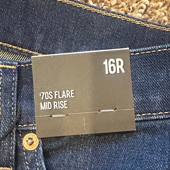 Express Women's Blue Flare Jeans - Picture 9 of 10